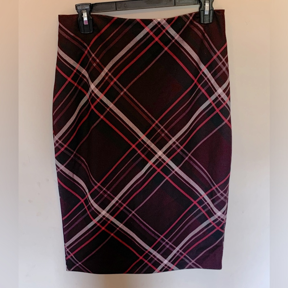 NY & Co. purple plaid pencil skirt